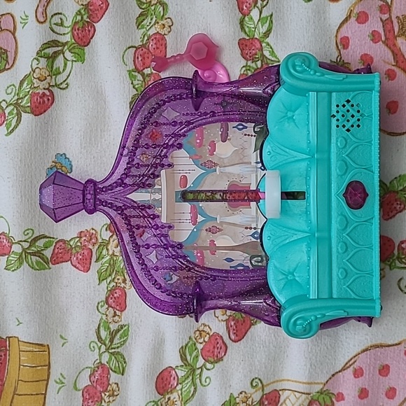 Shimmer and Shine Float and Sing Palace - Picture 6 of 6